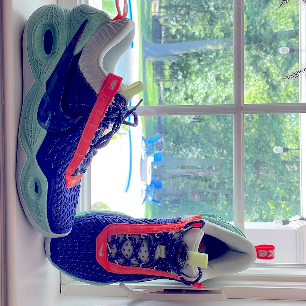 Nike Cosmic Unity Basketball Shoes